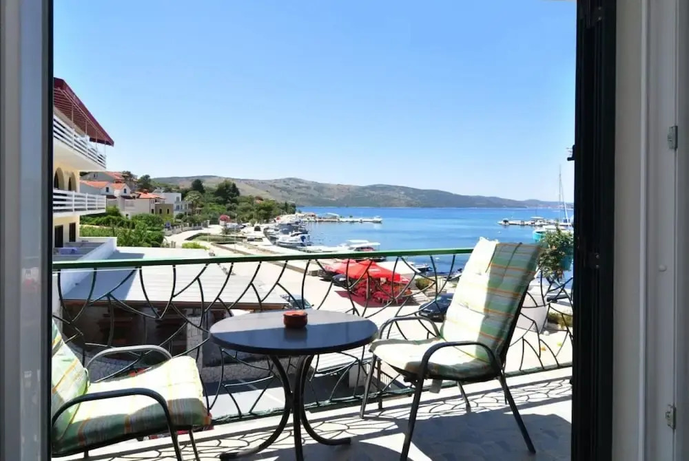 Snježa - 20 m From the sea - A2