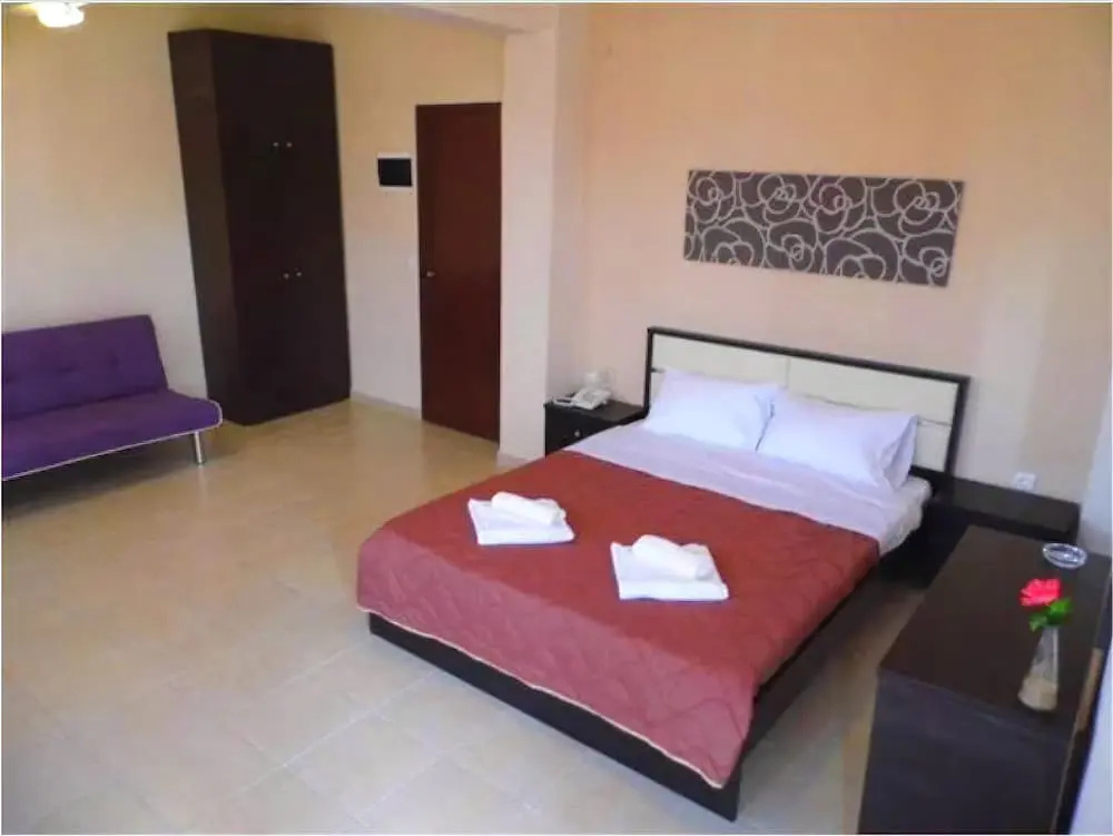 Golden Beach Hotel