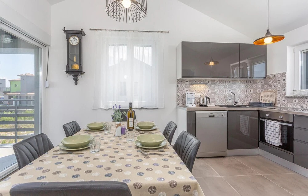 Amazing Apartment in Vrbnik With Outdoor Swimming Pool, Wifi and 2 Bedrooms