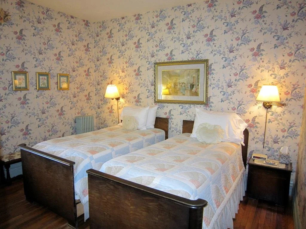 Strong House Inn