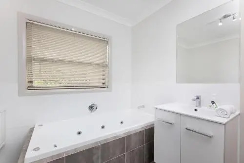 Elouera Crescent