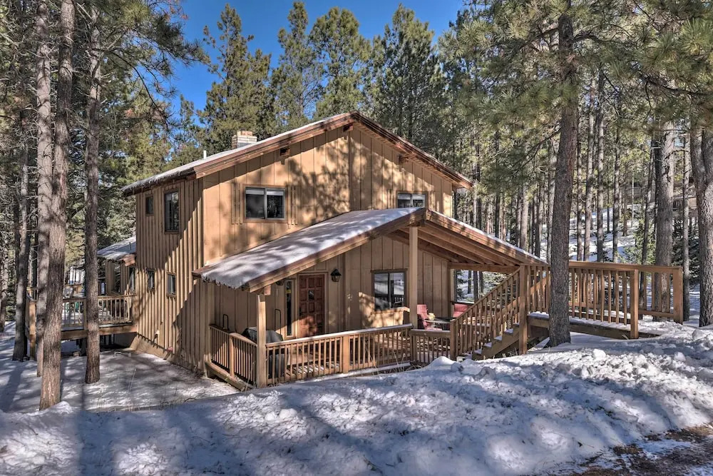 Angel Fire Cabin < 3 Miles to Skiing, Golf & Lake