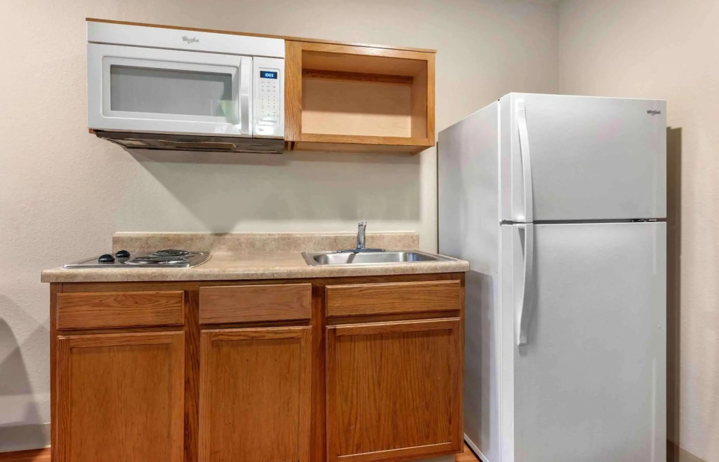 Studio 6 Extended Stay Shreveport Airport LA