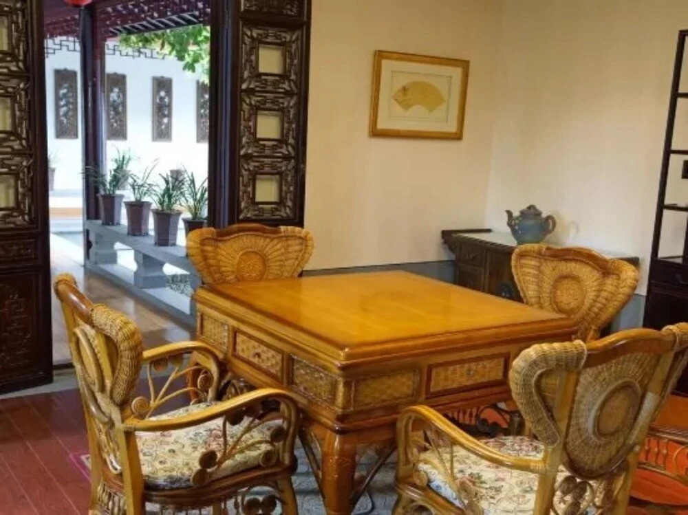 Yayuan Garden Holiday Hotel