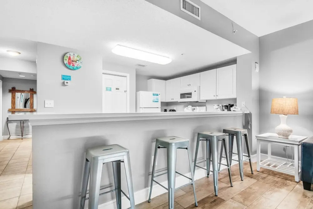 Majestic Beach Towers 1-1210