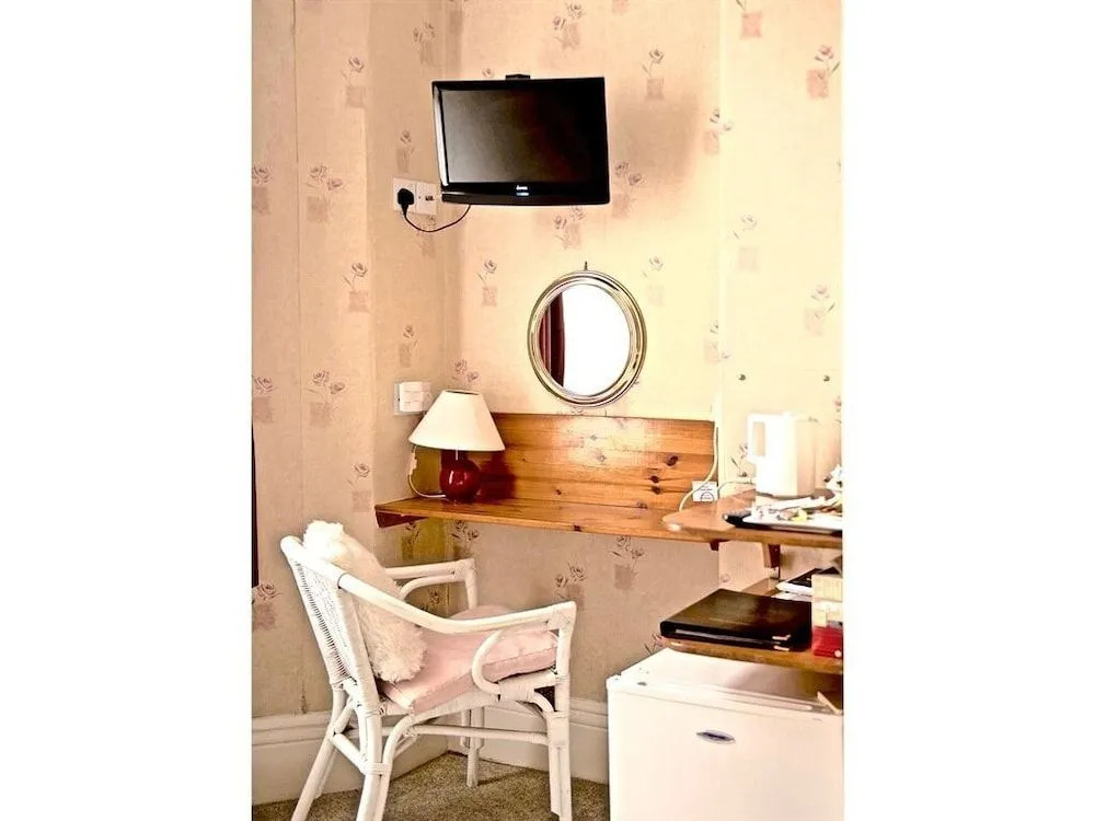 Poltair Guest House