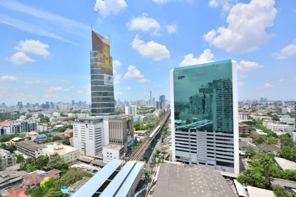 Piyavan Tower Serviced Apartment