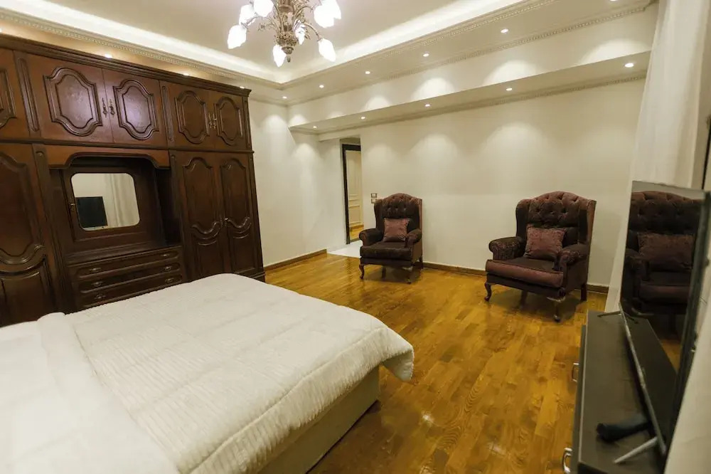 ALSAWAH Elite 5BR Retreat with Private Pool in Green Heights