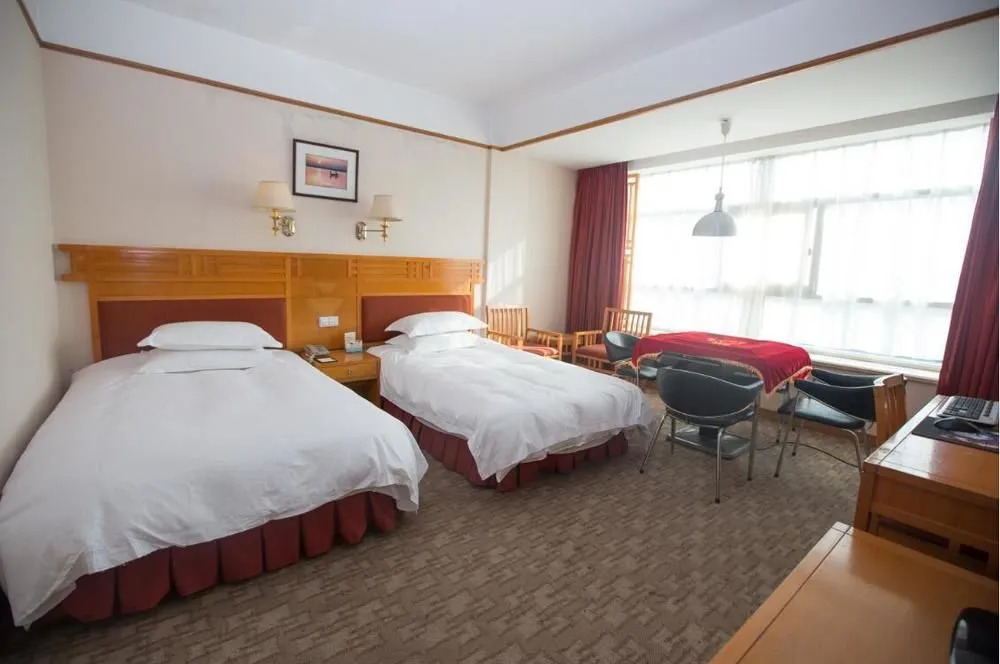 Mingxiang Hotel (Wenling Zeguo Passenger Transport Center)