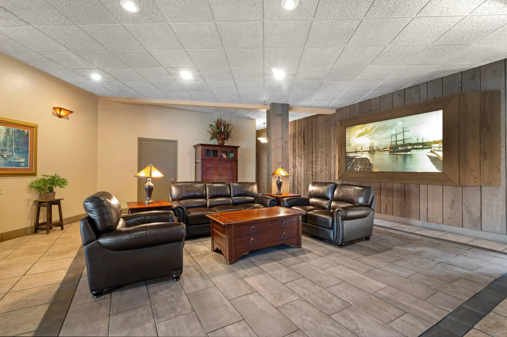 Quality Inn & Suites at Coos Bay