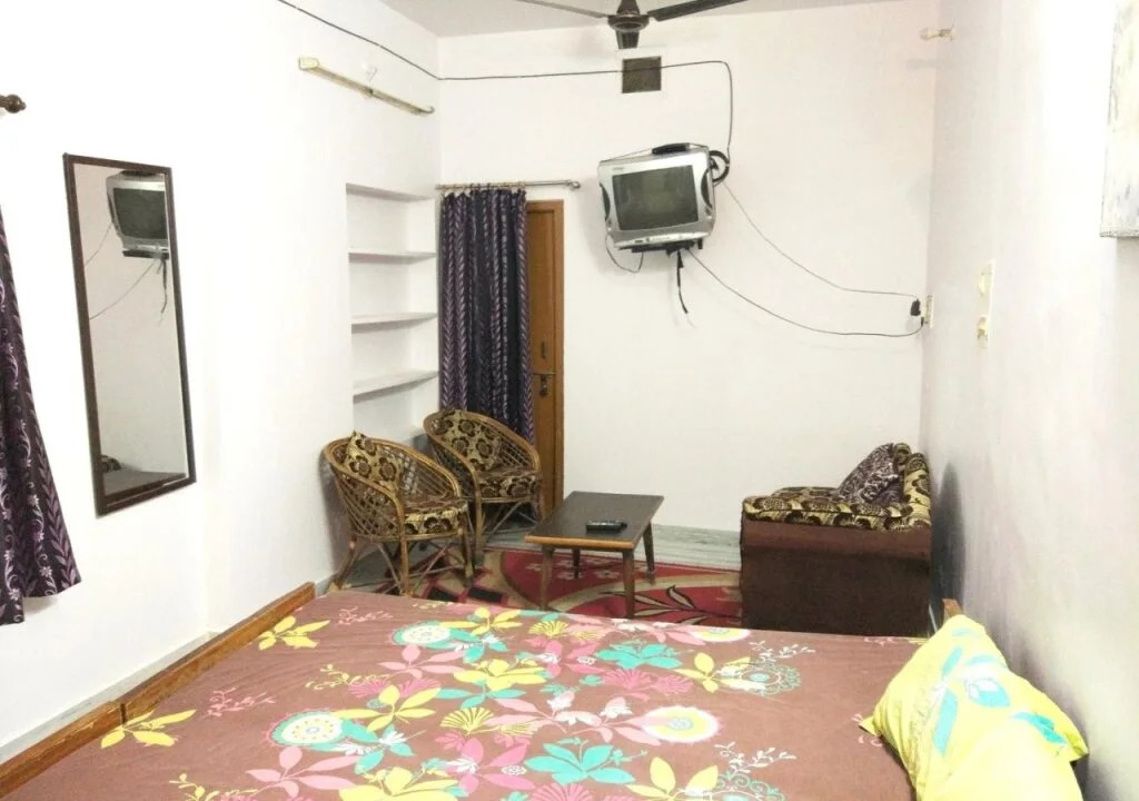 Krishna ji paying guest house