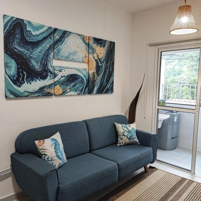 Apartamento novo e completo, próximo à praias e comércio