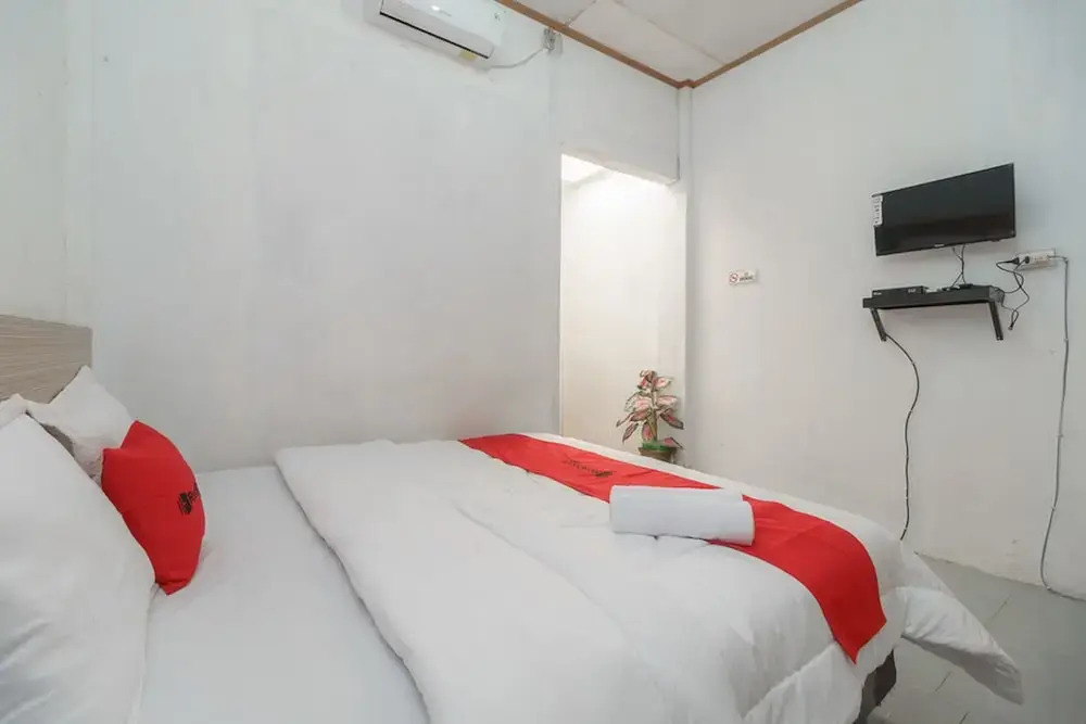 RedDoorz Syariah near Paradiso Beach Sabang