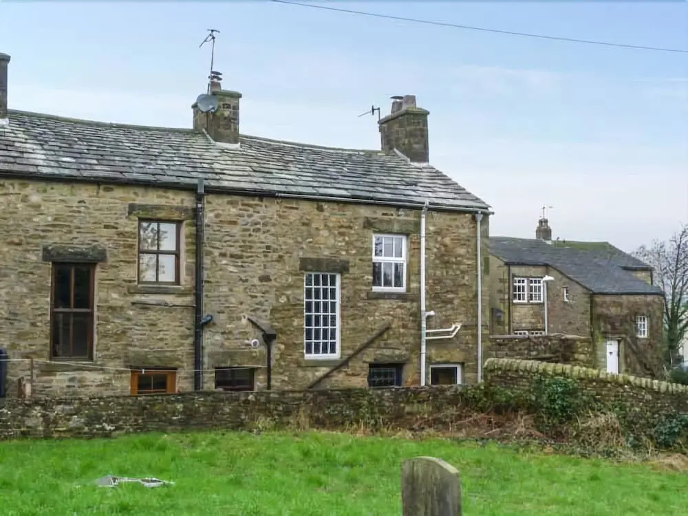 3 Stonebower Cottages
