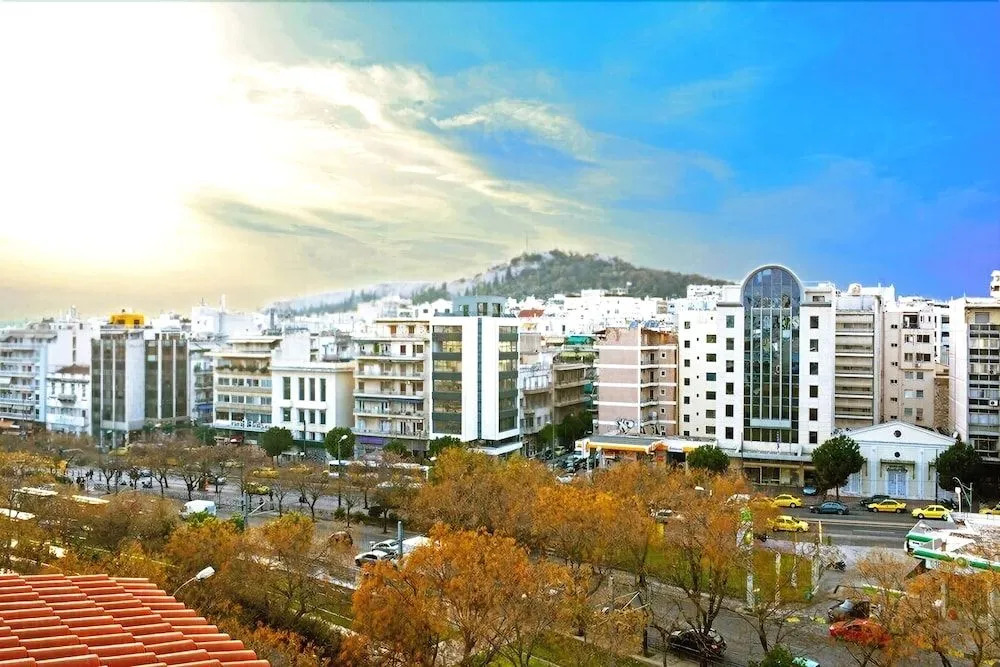 Three Bedrooms Apartment in City Center