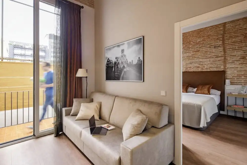 Pau Claris - Design apt next to Paseo de Gracia