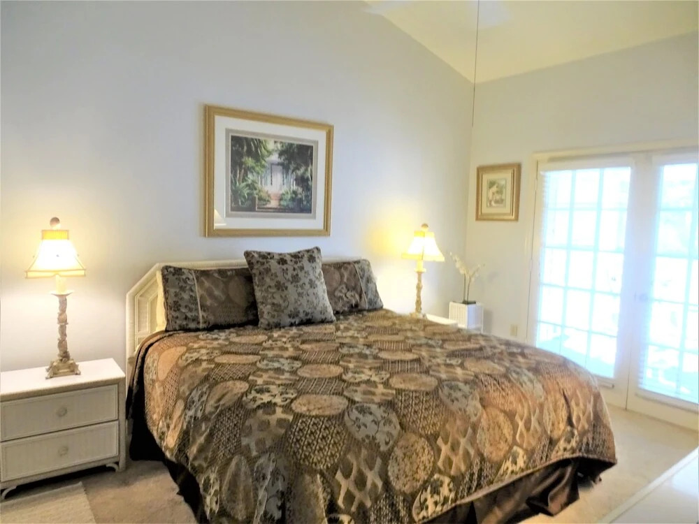 1225 Gulf and Bay Bayside 3 Bedrooms 2 Bathrooms Condo