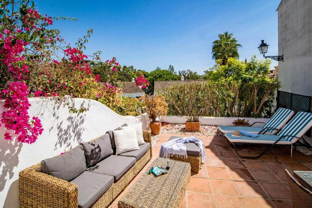 EN- Cozy Andalusian style townhouse in Marbella