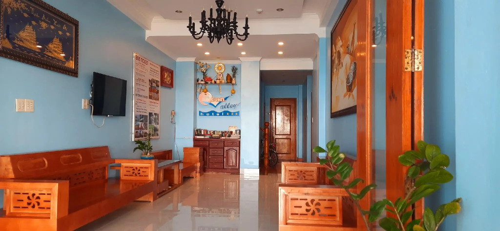 Ocean Valley Hotel