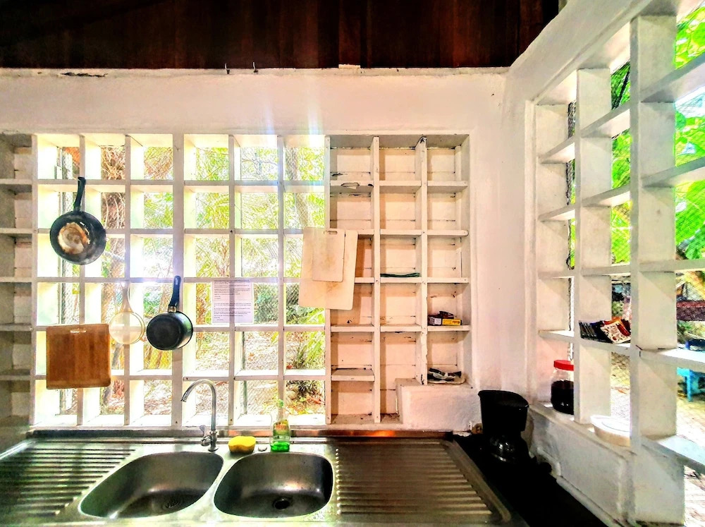 Arana House