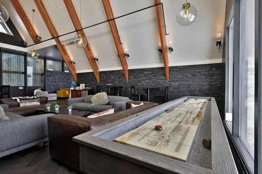 The Birch Ridge: Mission Room #4 - Queen Suite In Killington, Vermont 1 Bedroom Home