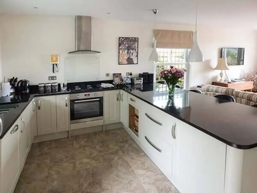 Carlton Cottage