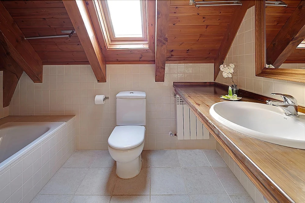 Era Garona by FeelFree Rentals