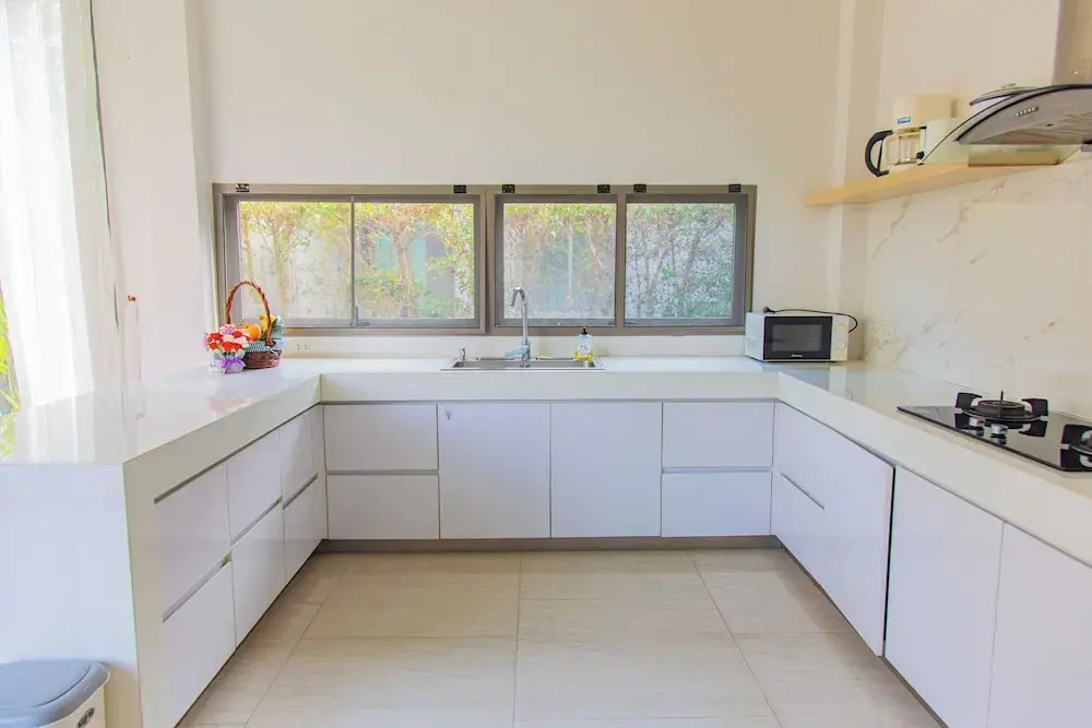 Alhambra Pool Villas & Pool Access Rooms