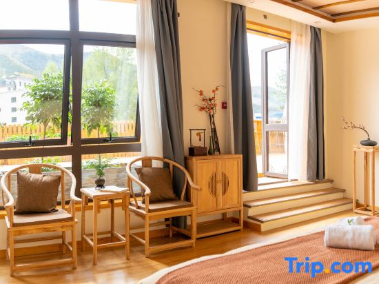 Wanwu Xishe Light Luxury Homestay