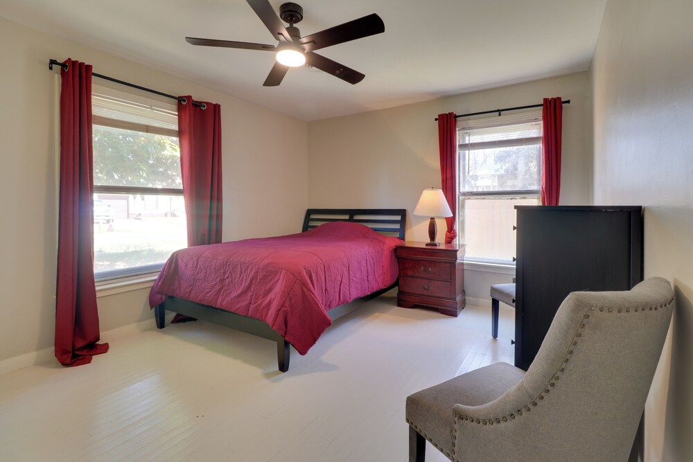 Fenced Yard & Patio! Family Home Near Fort Hood