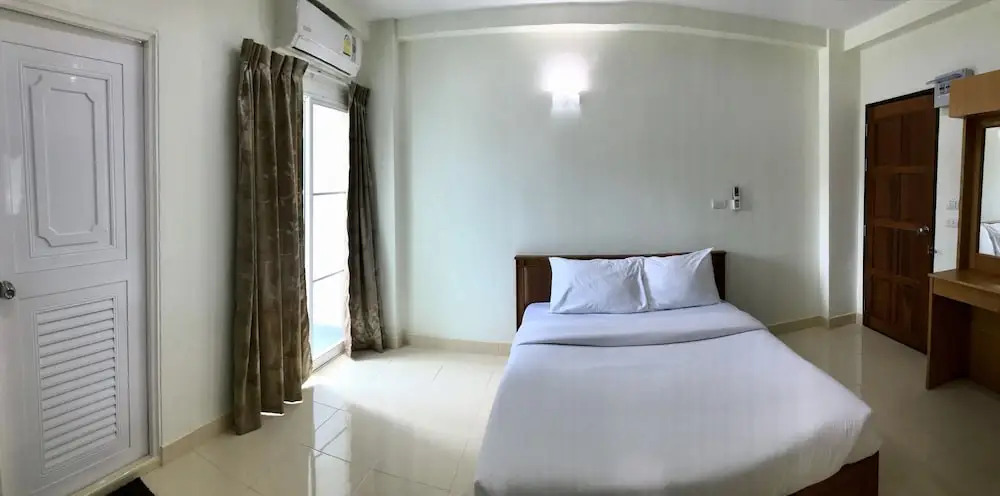 Tree House Apartment Songkhla