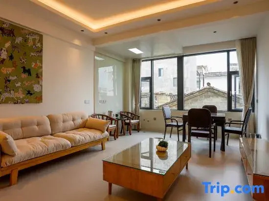 Yun He Li Cozy Vacation Homestay (Downtown Tengchong/Fortune Center Branch)