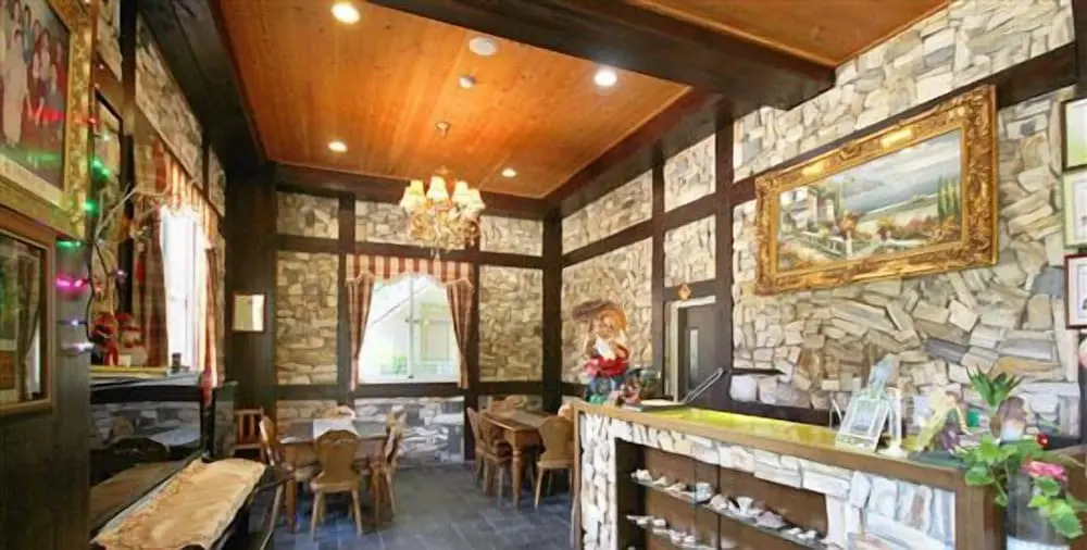 Pulicity Villa B&B