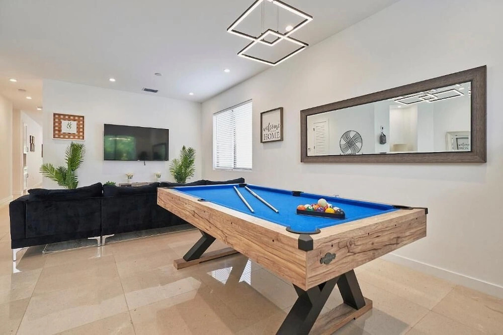 Villa Caicos Fire Pit Pool