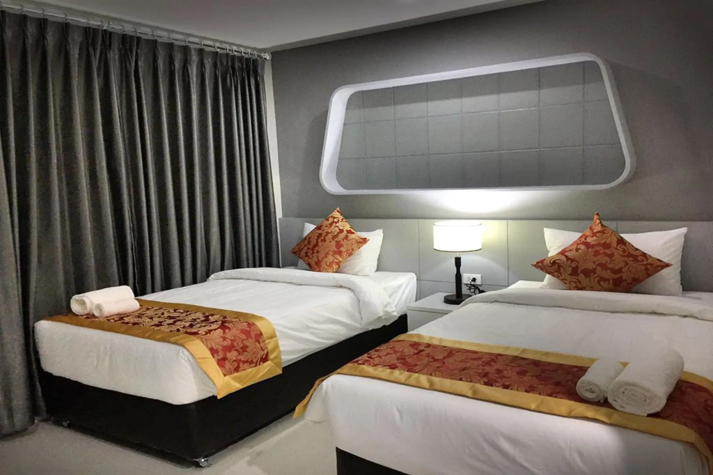 Top High Airport Link Hotel, Bangkok