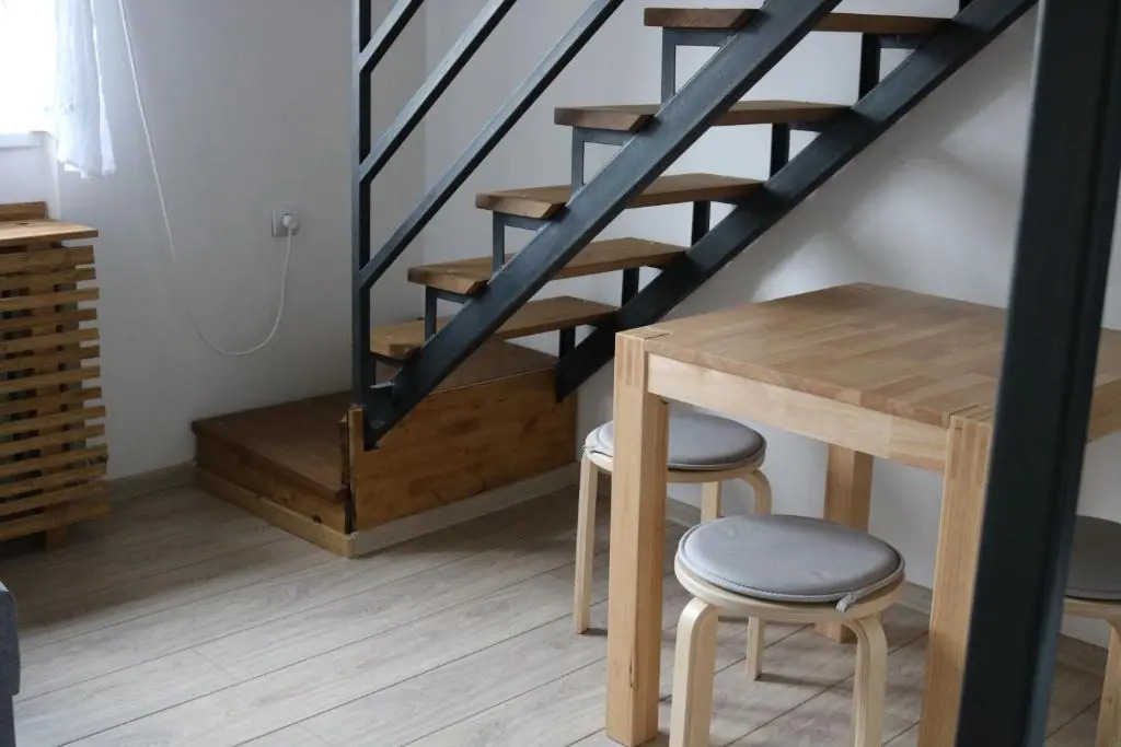 Apartment F6