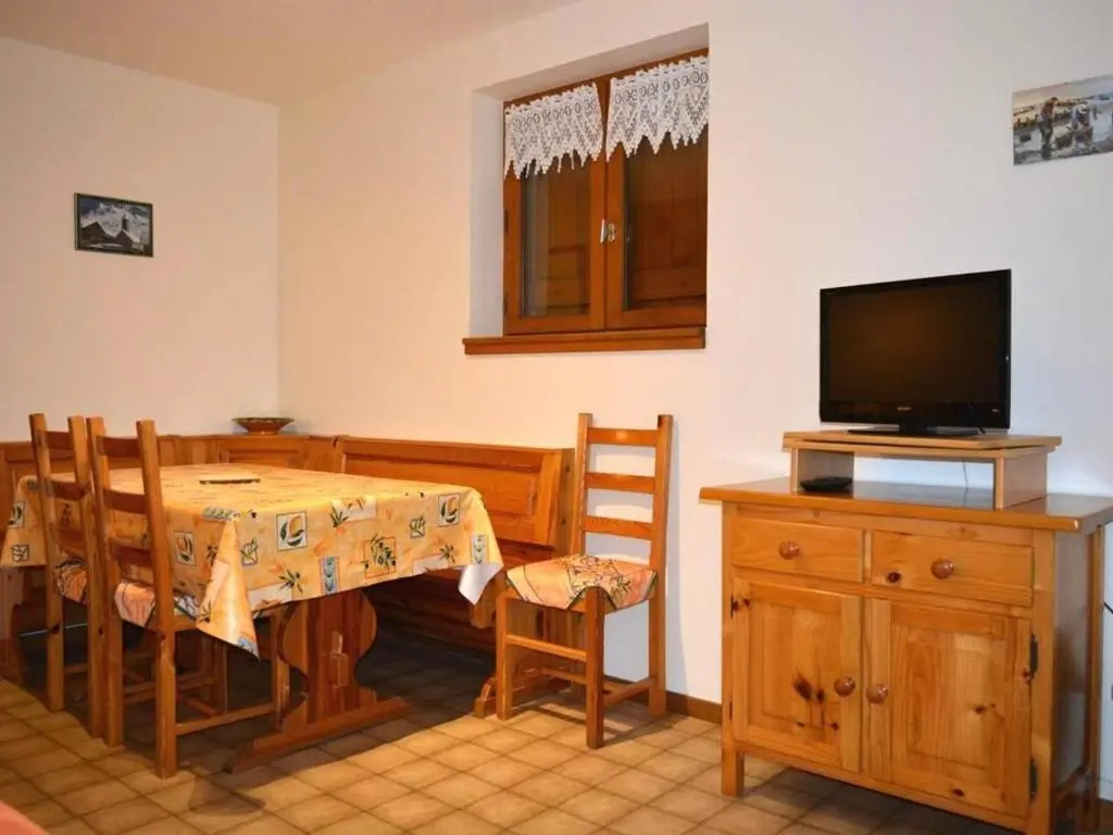 Appartement 2 pièces cabine, 300m pistes/comm, mén. inclus, parking - FR-1-241-11