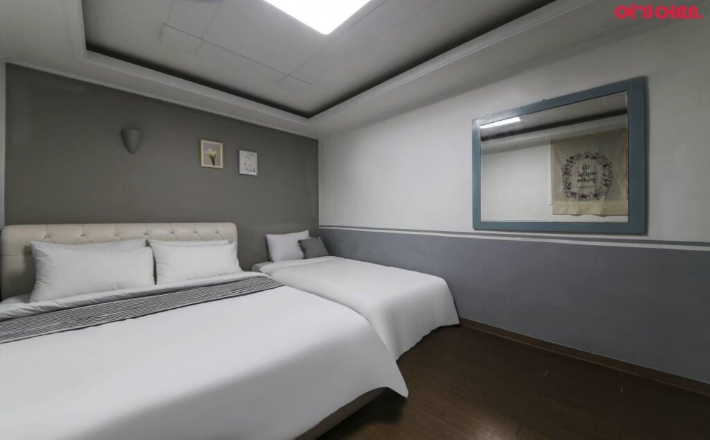 Sinchon Sisters Hostel