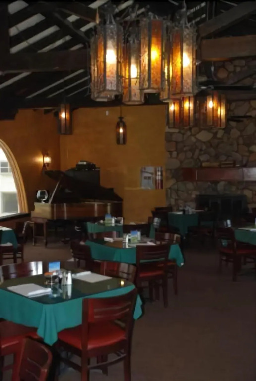 Historic Beaver Dam Lodge, Golf & RV Resort