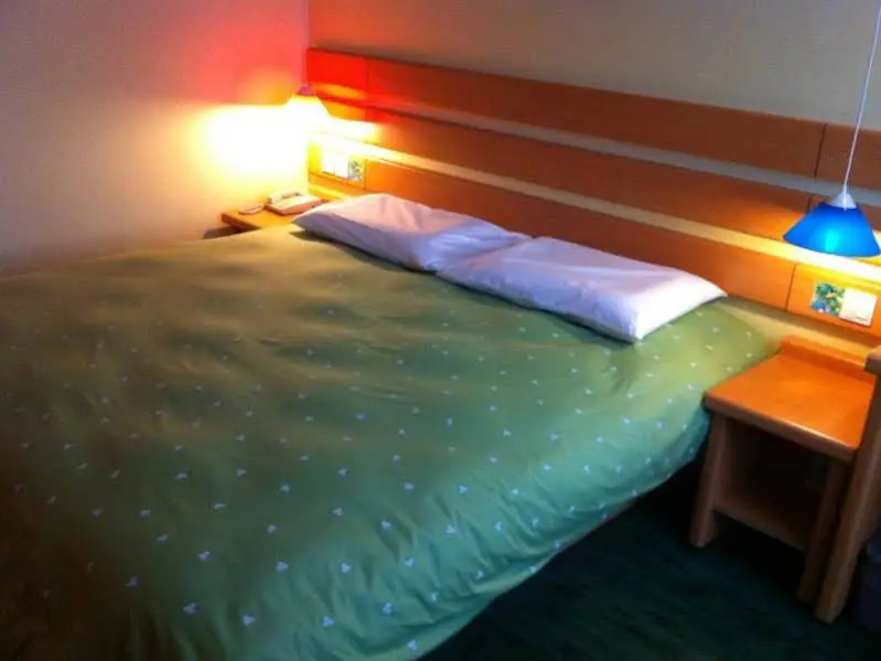 Home Inn-Guangzhou Binjiangxilu Renminqiao