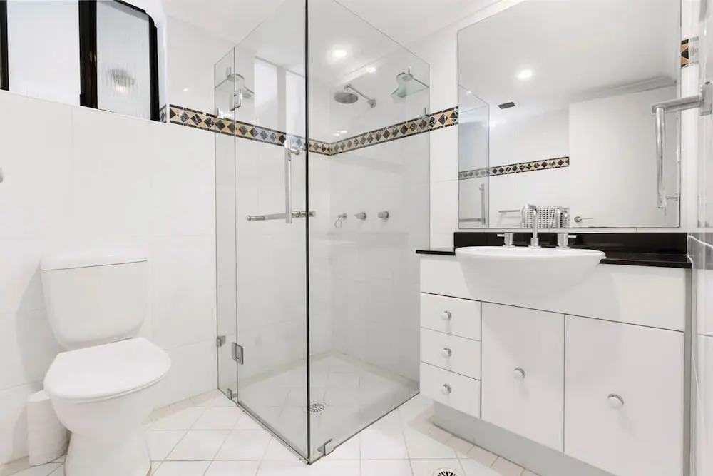 Walking Distance to Darling Harbour