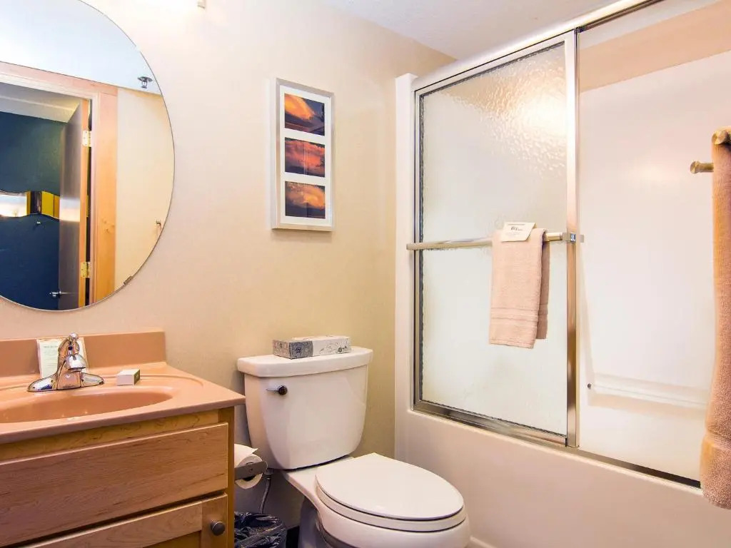 East Bay Suites