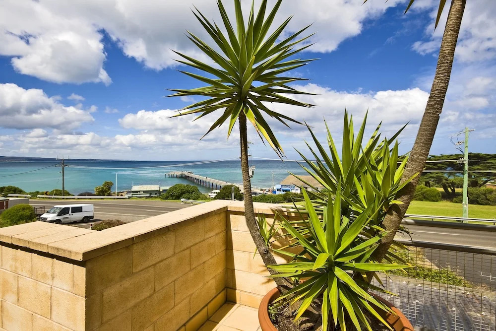 Grand Pacific Hotel and Apartments