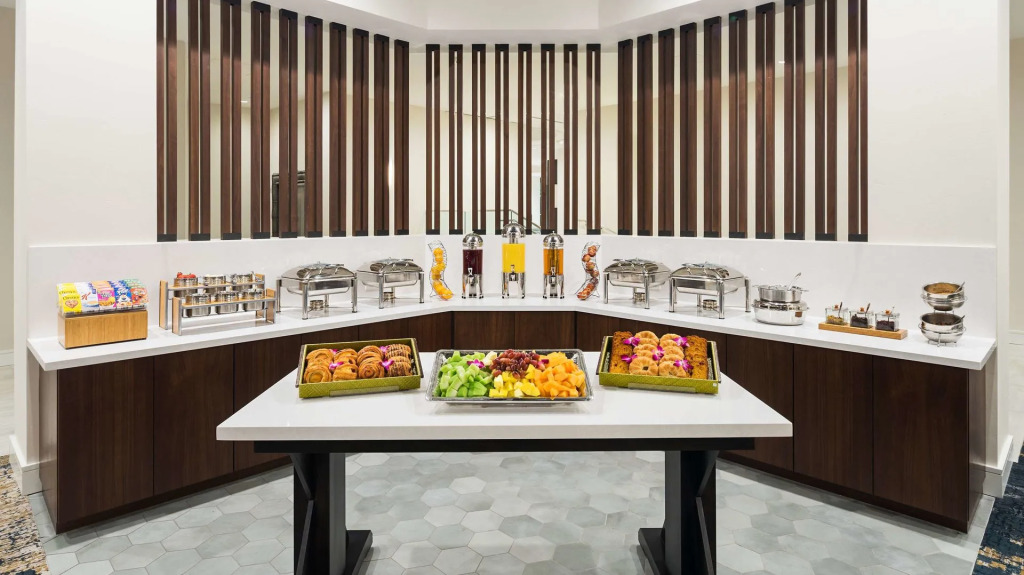 DoubleTree by Hilton San Diego Del Mar