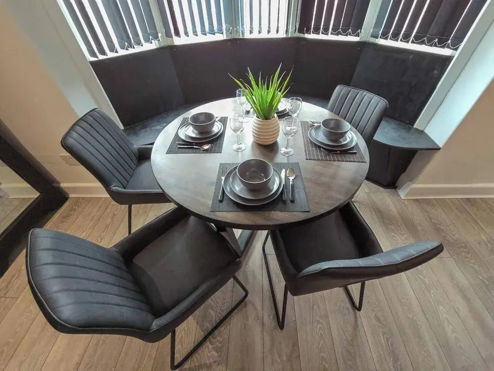 Blackpool Bliss - Spacious 4-bed Apartment