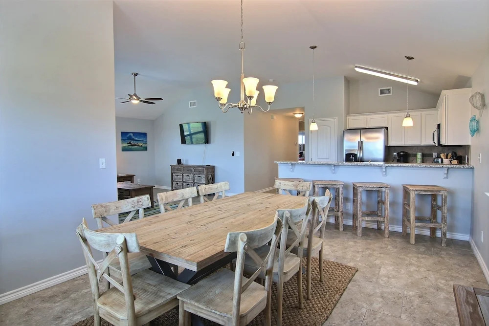 Cloud 9 3 Bedrooms 2 Bathrooms Home
