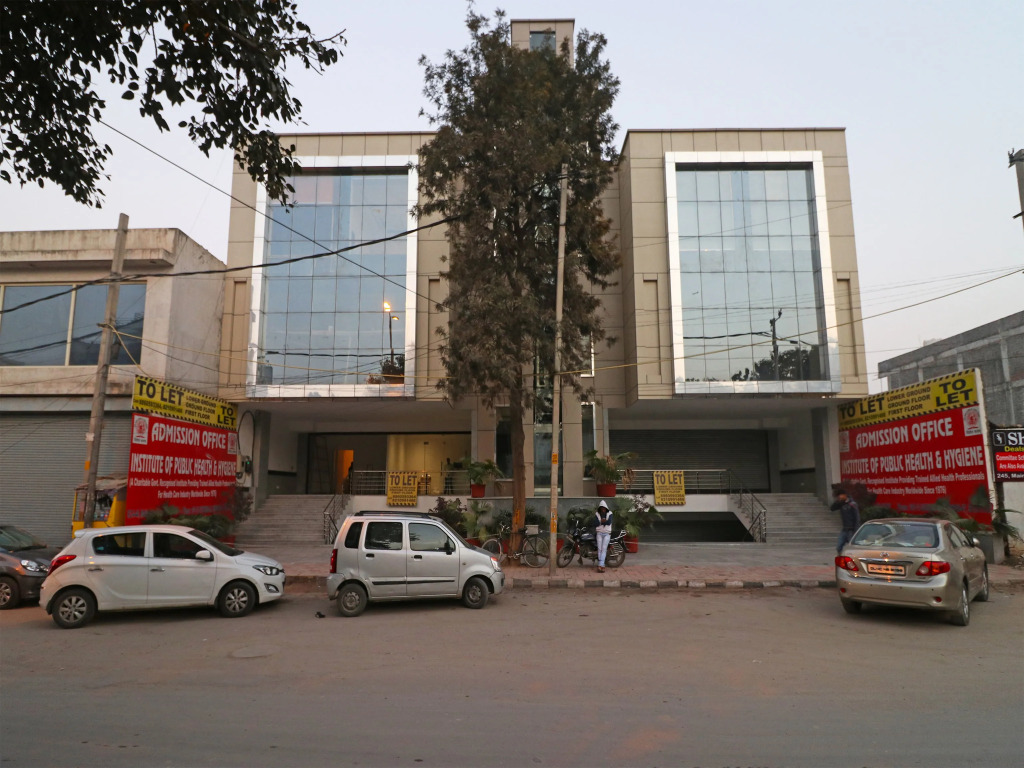 Oyo 10824 Hotel Star Suites