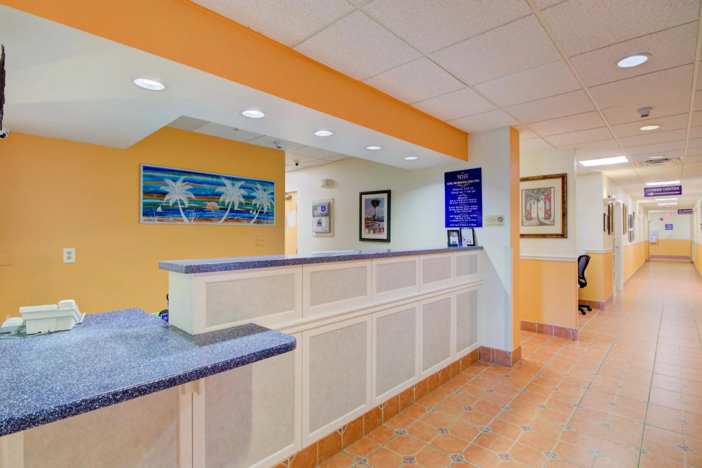 Hutchinson Island Hotel