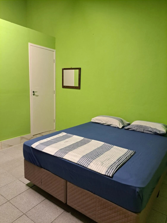 Girassol Hostel by Katita