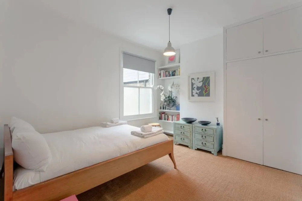 2 Bedroom Home in White City Shepherds Bush